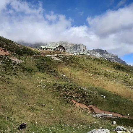 Picos De Europa Casa de hóspedes 2*