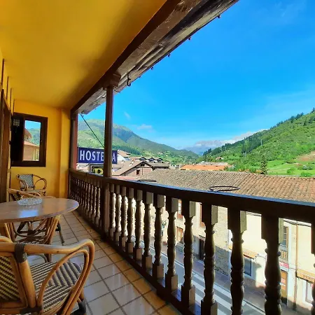 Picos De Europa Гостевой дом Потес